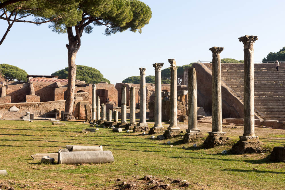 Sleeping in Ostia: the convenience of staying close to Rome